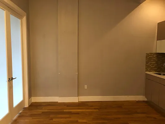 Rented by Arvik Group Real Estate | media 64