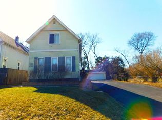 8461 W Maple St #8459, Milwaukee, WI 53214