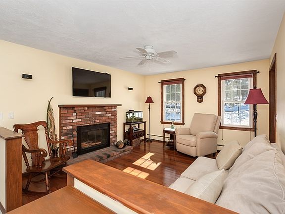 3rd image of 75 Jordan Rd