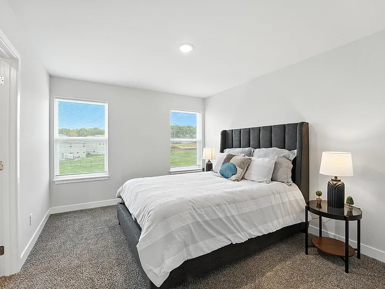 Barry West Townhomes — Photo 56