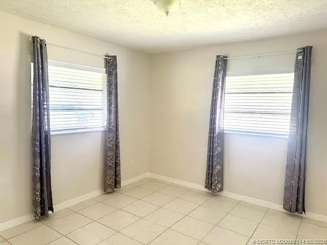 1909 NW Sunset Blvd — Photo 17