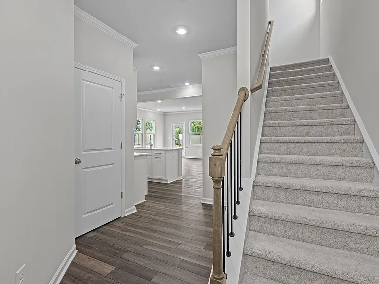 2203 Cape May Ln — Photo 2
