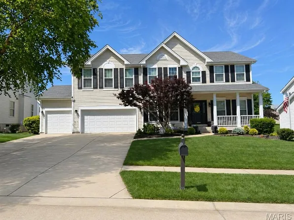7357 Macleod Ln, Dardenne Prairie, MO 63368