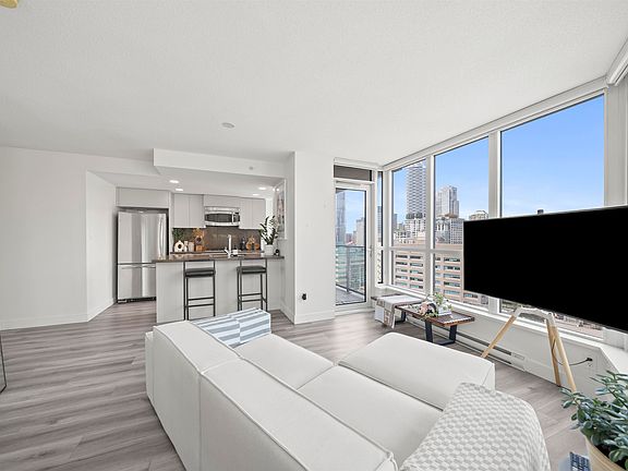 4th image of 833 Seymour St #1511