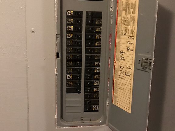3rd image of 225 West St