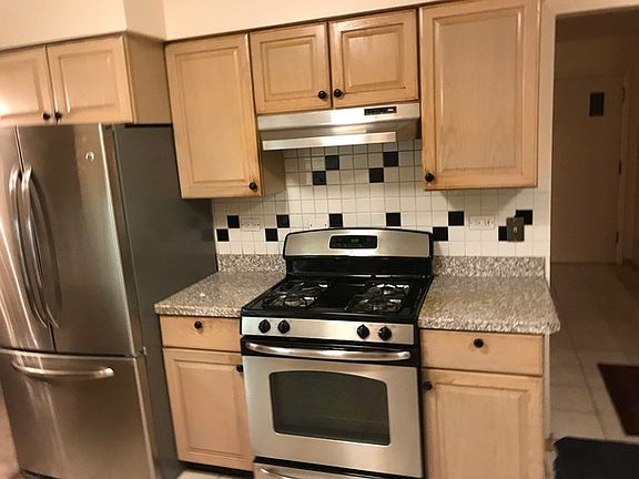 2nd image of 5439 Lincoln Ave