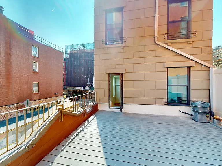 37 1/2 Bedford St #2B — Photo 5