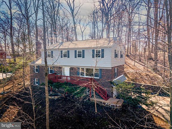 2nd image of 1414 Morstein Rd