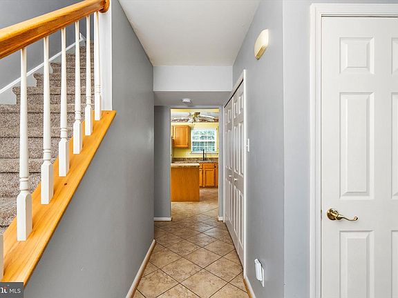 3rd image of 66 Arrowhead Dr