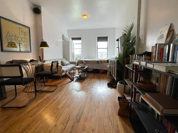 232 E 2nd St APT 5D, New York, NY 10009
