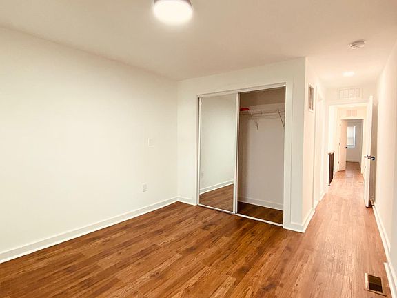 2nd image of 2727 Huntingdon Ave