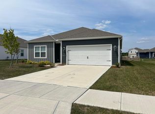 472 Park Vista Dr, Delaware, OH 43015