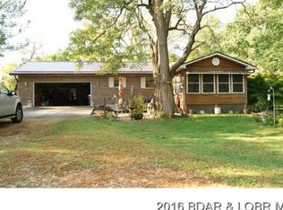 409 Manor Dr, Eldon, MO 65026