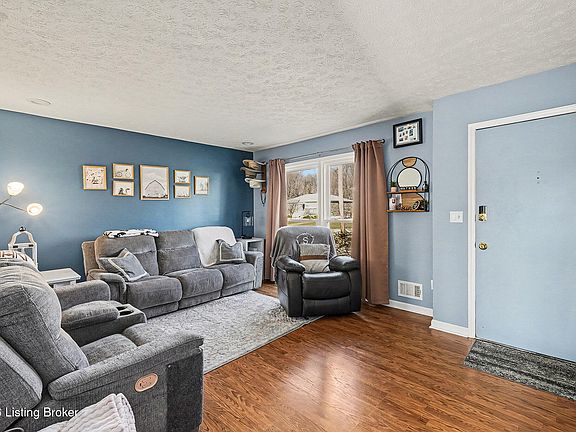 4th image of 6214 Lynnchester Dr