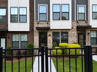 3744 Ellington St, Charlotte, NC 28211