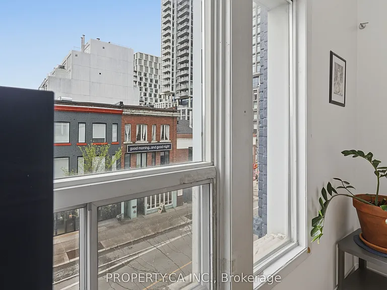 520 Bloor St W #3 — Photo 15