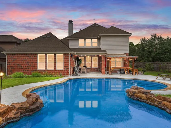 18515 N Settlers Shore Dr, Cypress, TX 77433