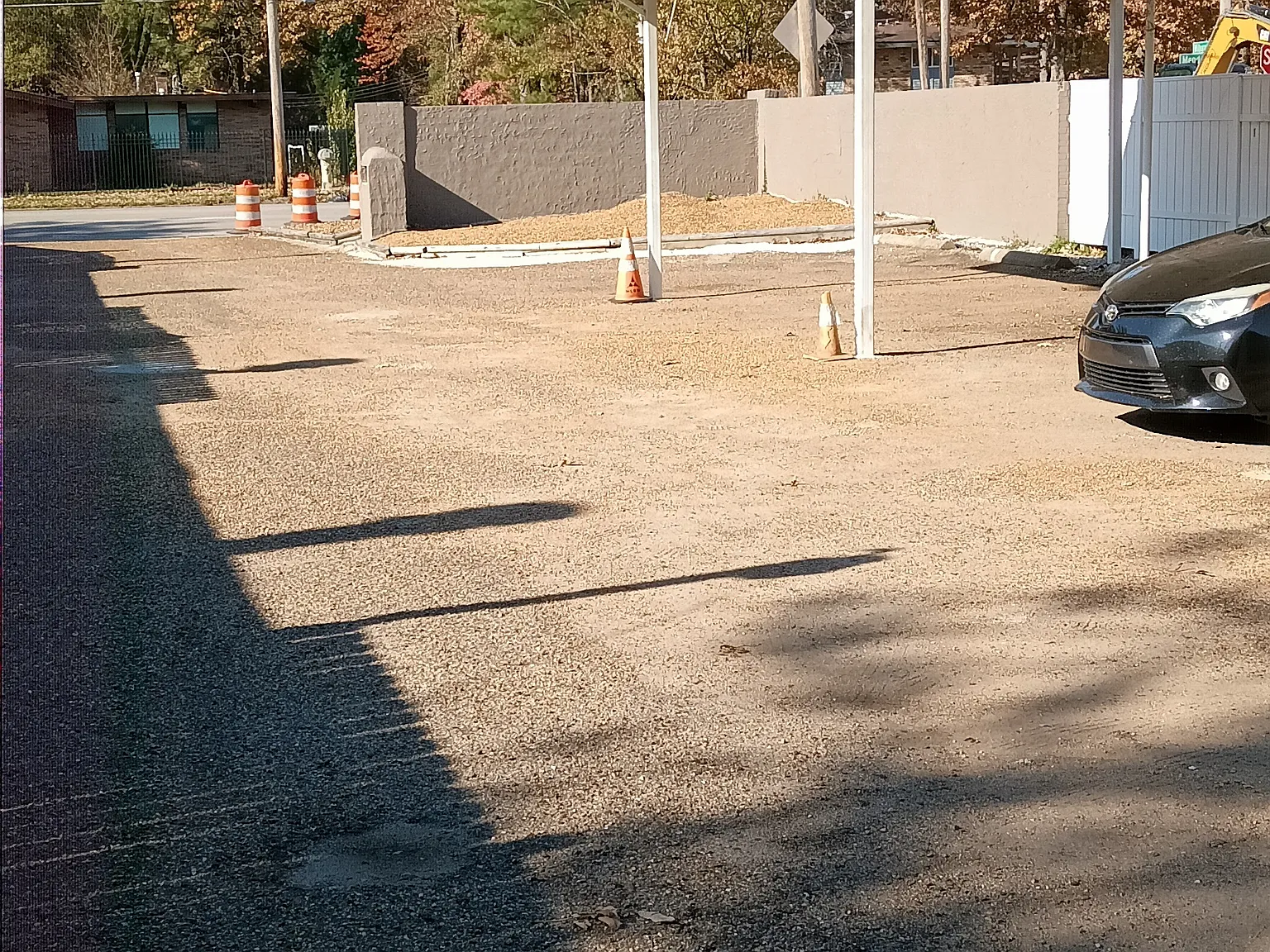 512 N Mendenhall Rd — Photo 3