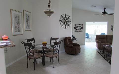 4th image of 172 Woodside Dr