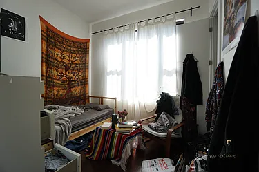 Rented by Rennit Inc.