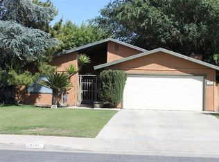 3408 S Half Moon Dr, Bakersfield, CA 93309