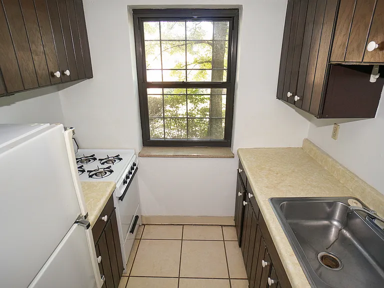 Highmont — Photo 20