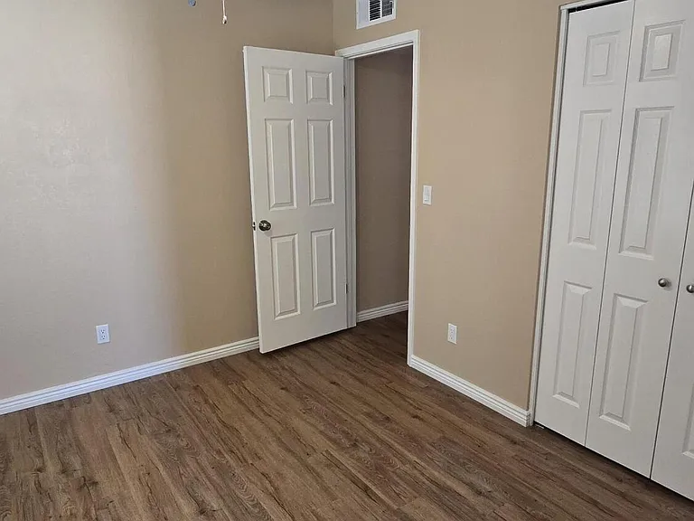 5128 W Surrey Ave — Photo 21