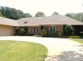 10200 E Apple Valley Rd, Oklahoma City, OK 73151