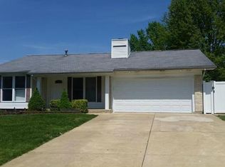 4 River Bend Ct, Saint Peters, MO