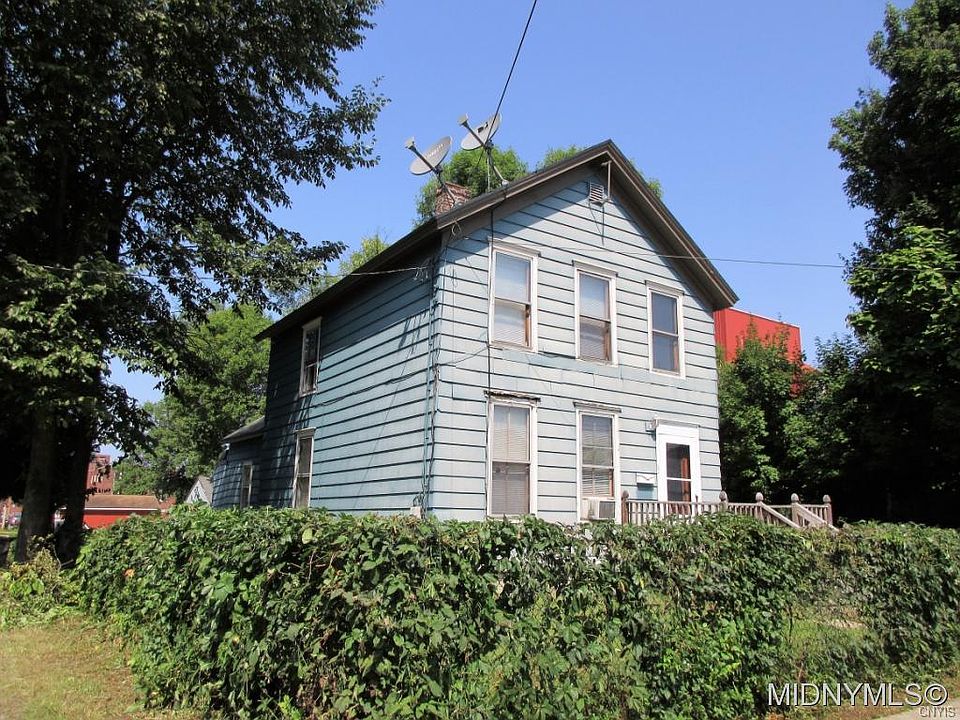 2nd image of 304 S Madison St