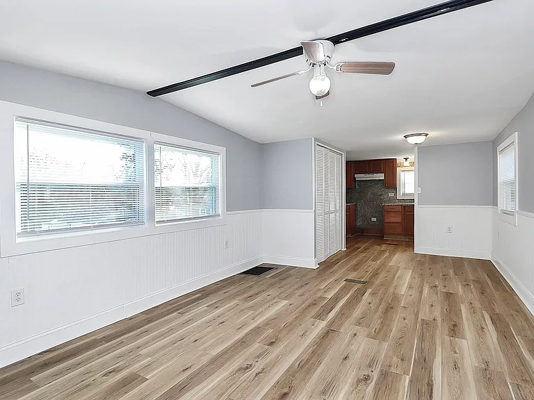146 Swink St SW — Photo 7