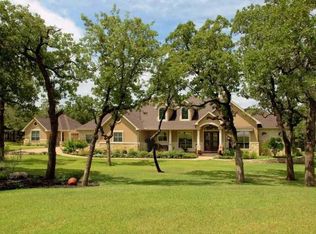 122 Pack Saddle Dr, Bastrop, TX 78602