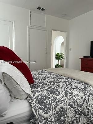 5th image of 558 NE 69th St #556