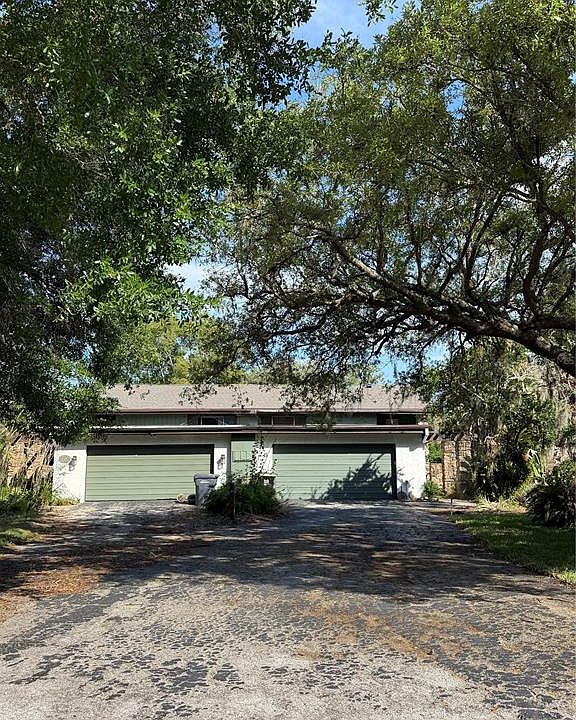 1st image of 8 CANTERBURY DRIVE