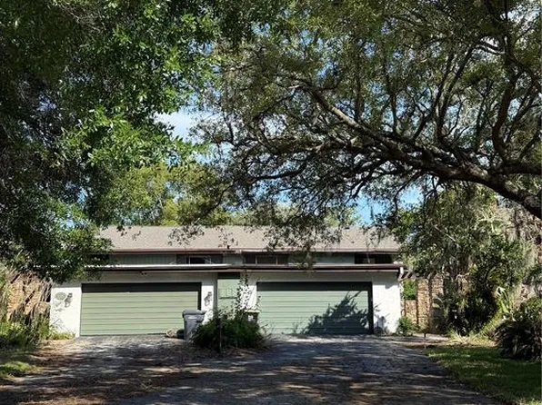 8 Canterbury Dr, Haines City, FL 33844