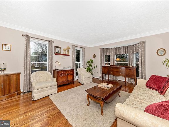 4th image of 10660 Emmaline Dr