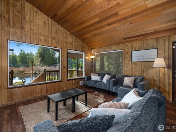 2520 E Saint Andrews Drive N, Shelton, WA 98584