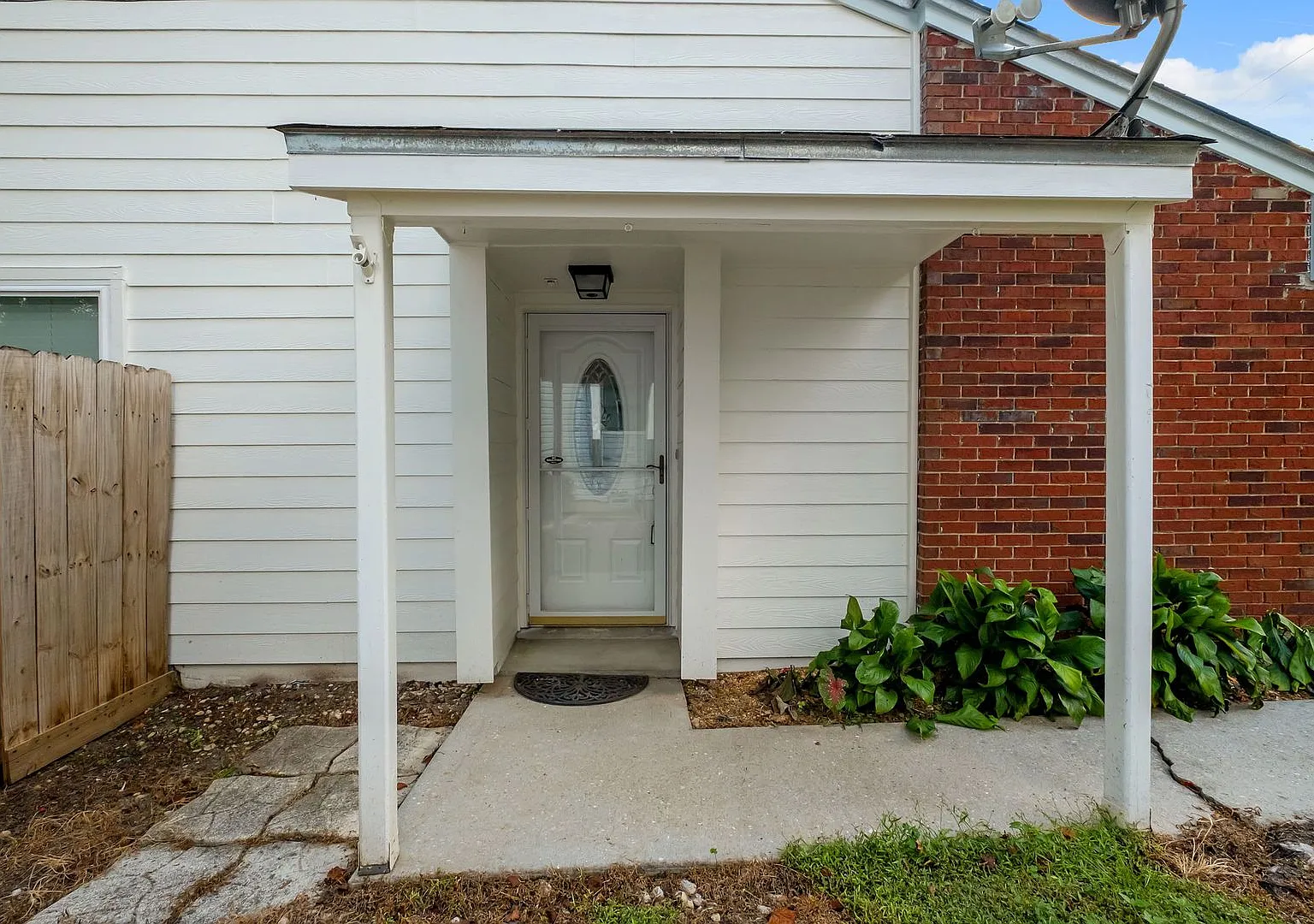 Renovated NW Tallahassee Townhome — Photo 4