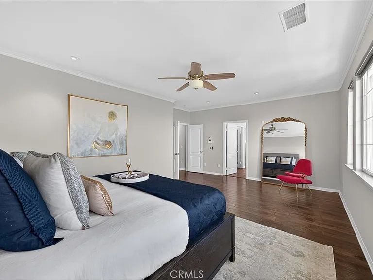 20800 Campania Ln — Photo 34