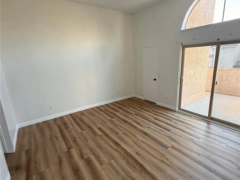2032 S Bon View Ave #B — Photo 5