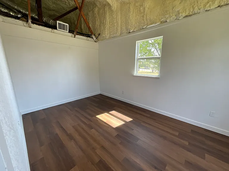 501 W Garland St #A — Photo 10