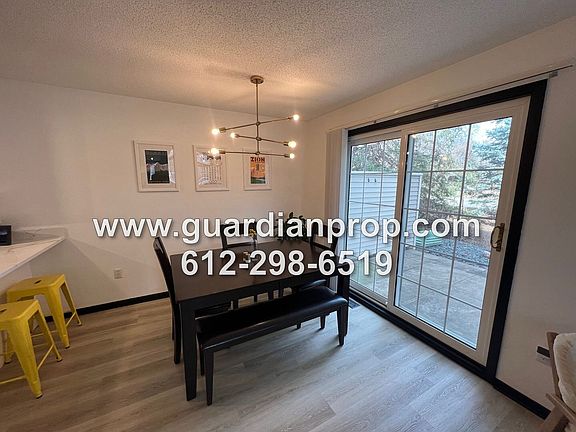 3rd image of 4058 Wilshire Cir