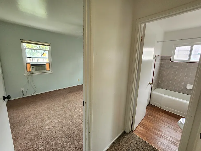 Jefferson St — Photo 10