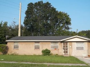 7010 Ken Knight Dr W, Jacksonville, FL 32209