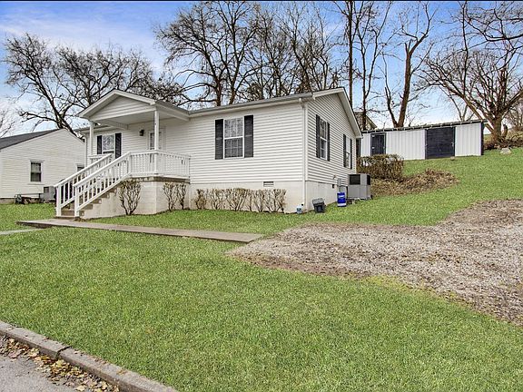 3rd image of 114 Mill Ln