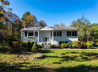 33 Buckingham Rd, New Milford, CT 06776