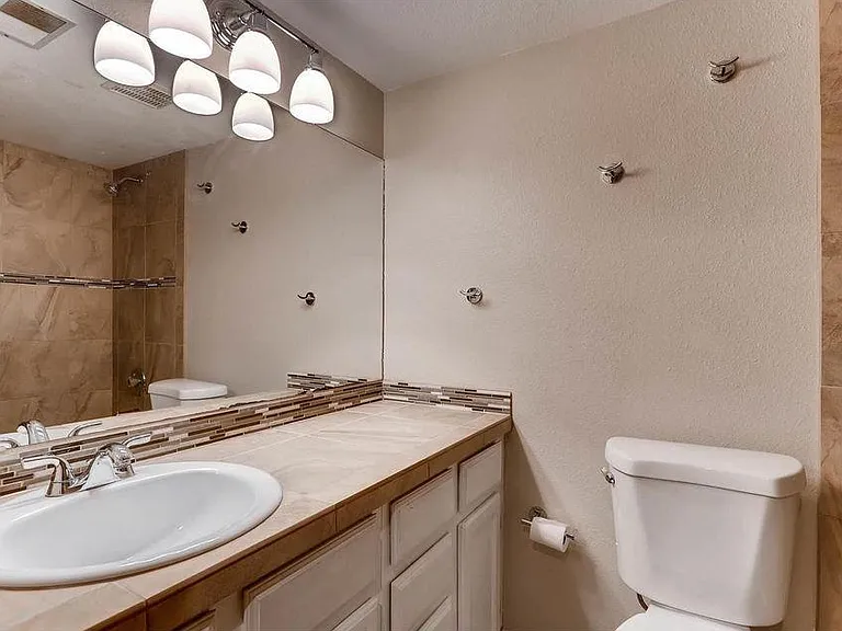 314 Wright St #101 — Photo 4