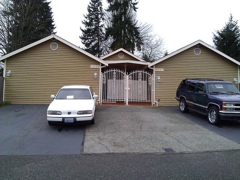 1st image of 3217 204th St SW