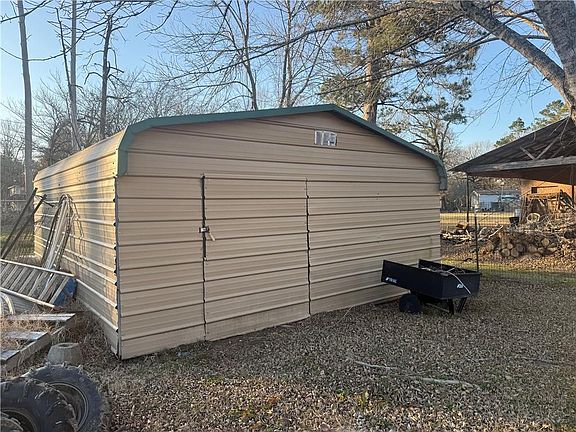 3rd image of 57 Deville Cutoff Rd