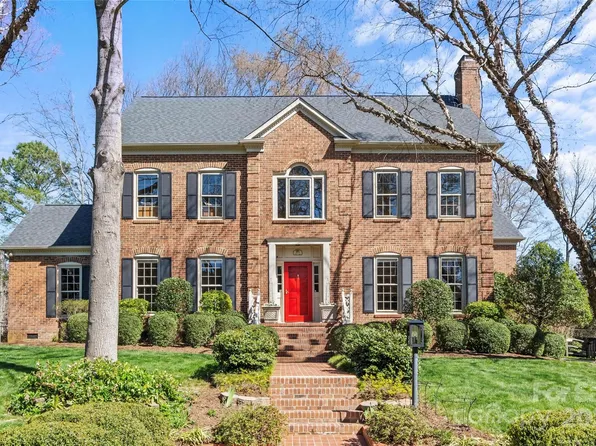 9634 Sweet Cedar Ln, Charlotte, NC 28210
